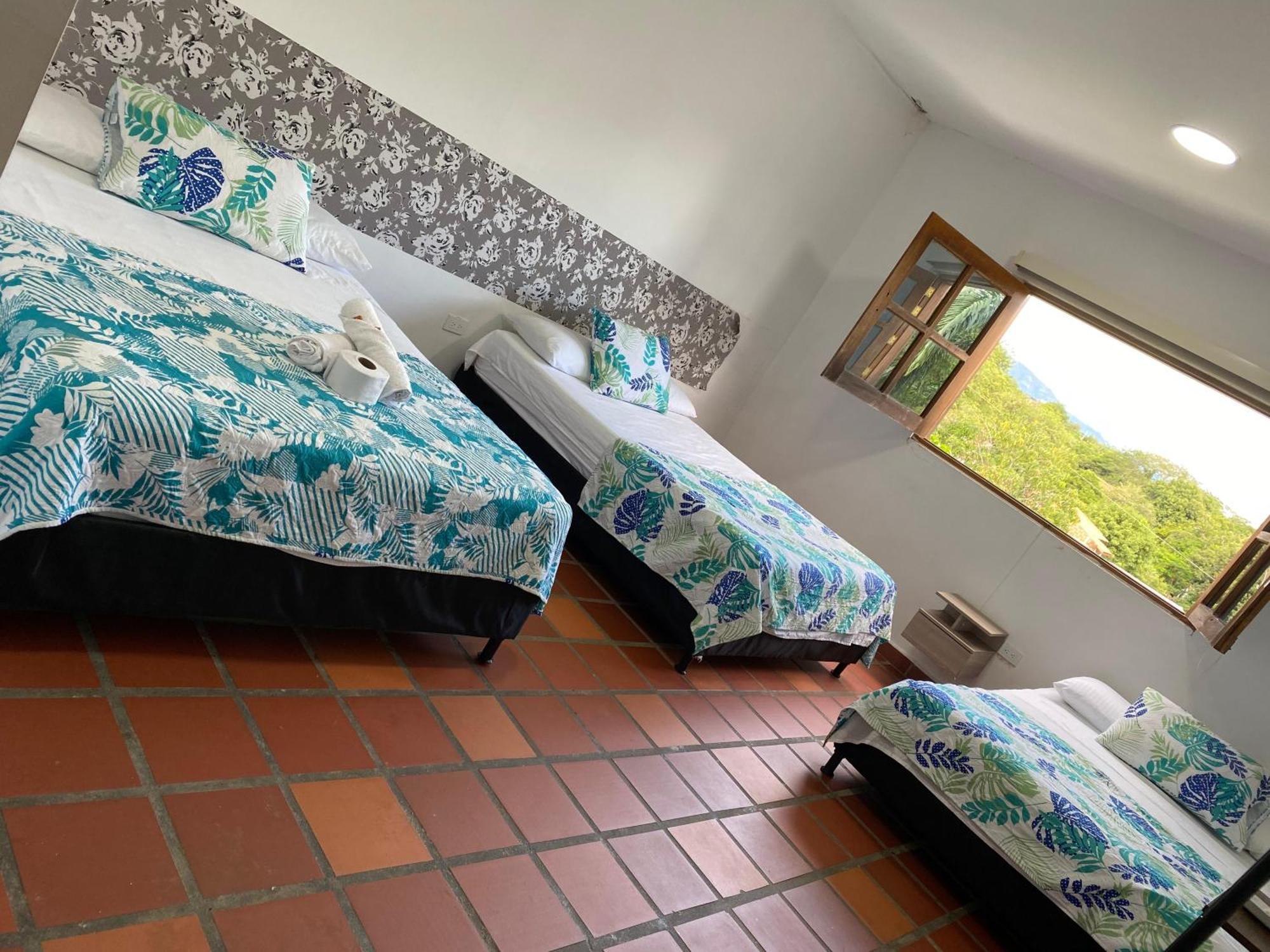 Santa Fe Del Parque Hotel 4*